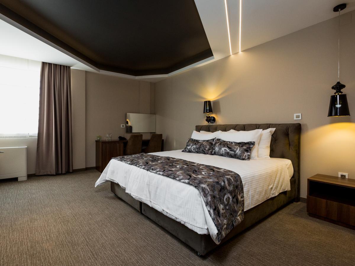Hotel Ideo Lux Nis Ngoại thất bức ảnh