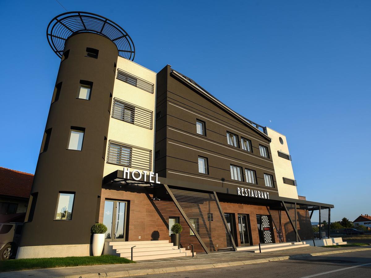 Hotel Ideo Lux Nis Ngoại thất bức ảnh