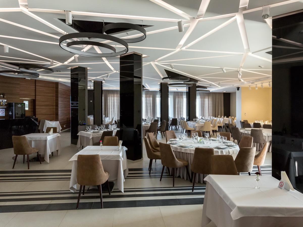 Hotel Ideo Lux Nis Ngoại thất bức ảnh
