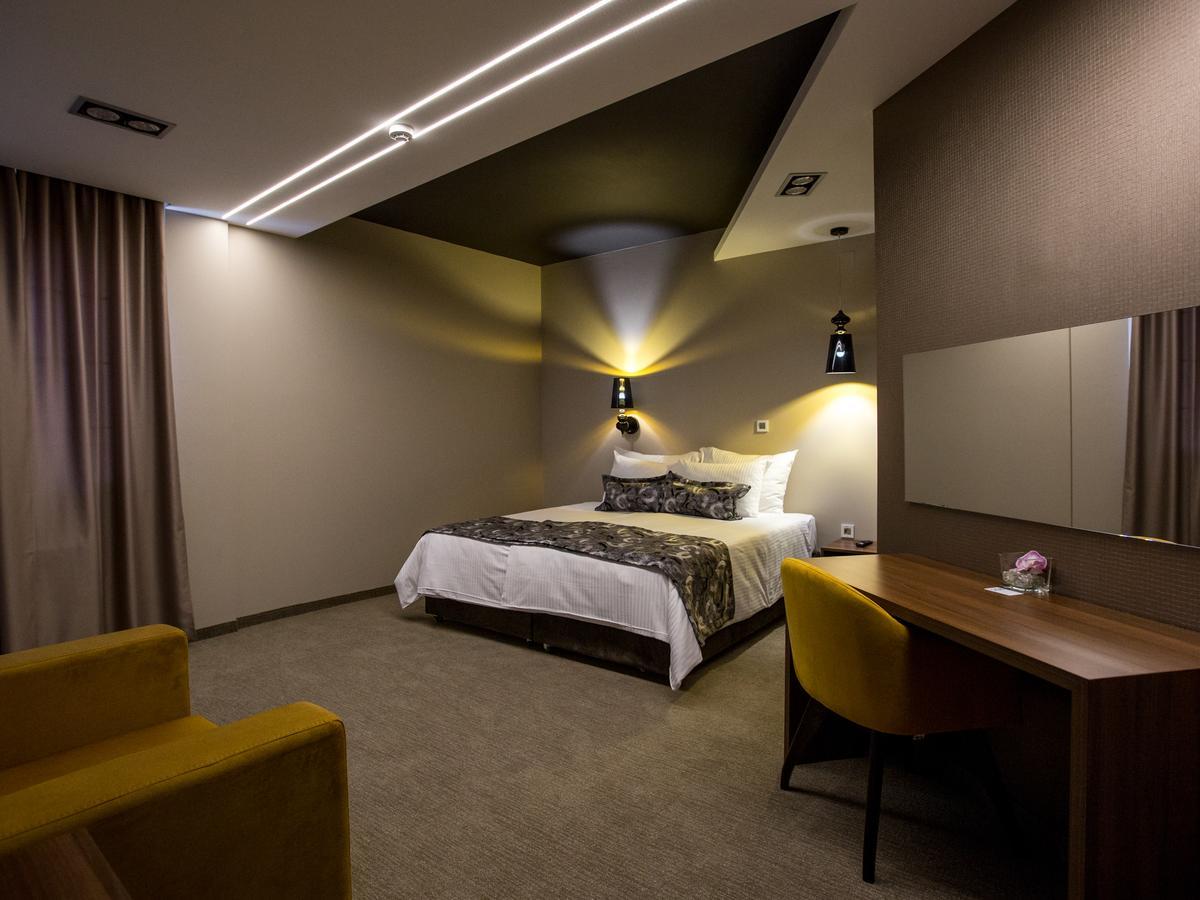 Hotel Ideo Lux Nis Ngoại thất bức ảnh