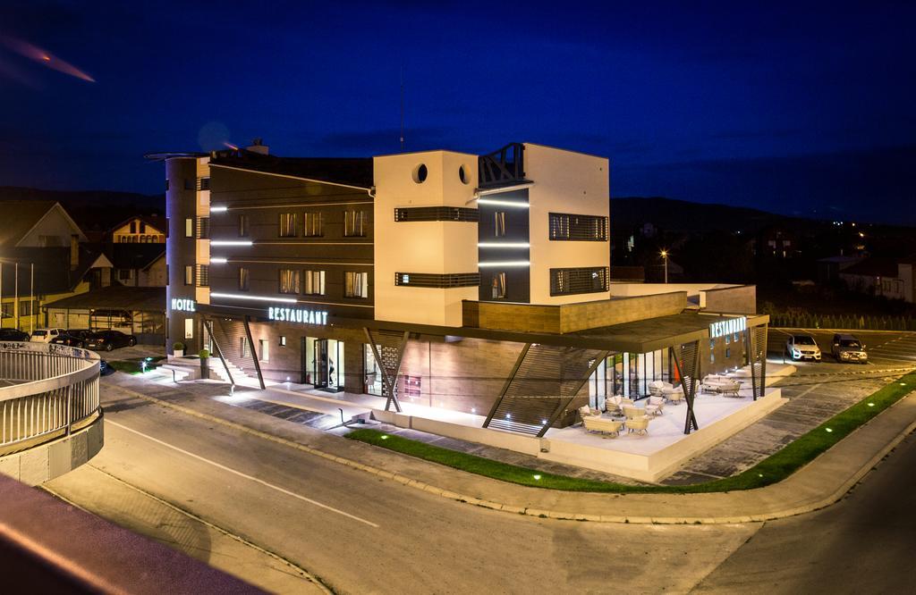 Hotel Ideo Lux Nis Ngoại thất bức ảnh