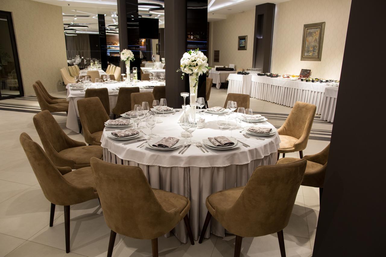 Hotel Ideo Lux Nis Ngoại thất bức ảnh